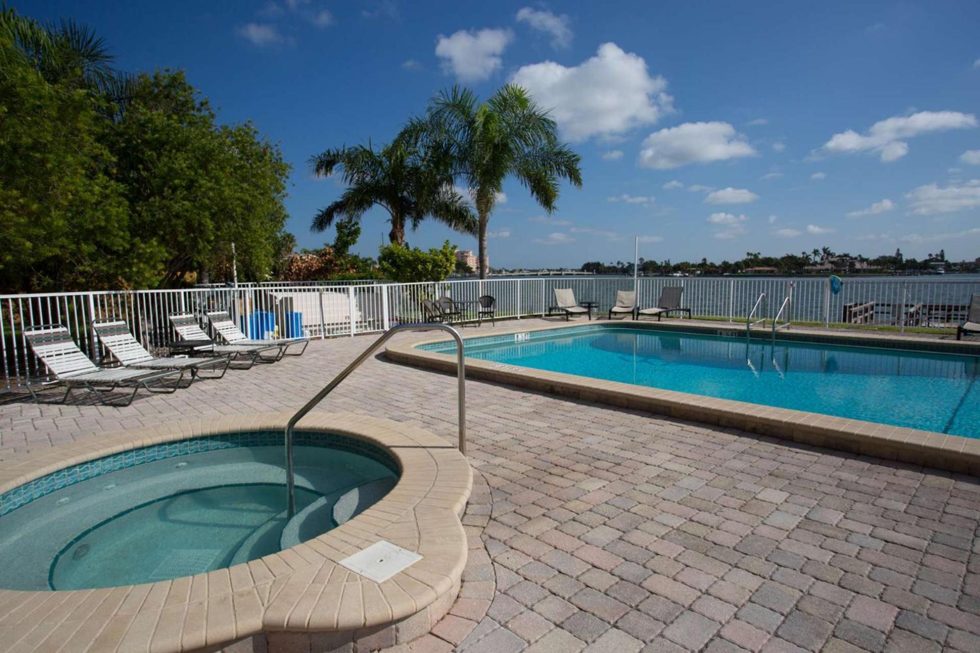 309 - Palms Of Treasure Island Villa St. Pete Beach Exterior photo