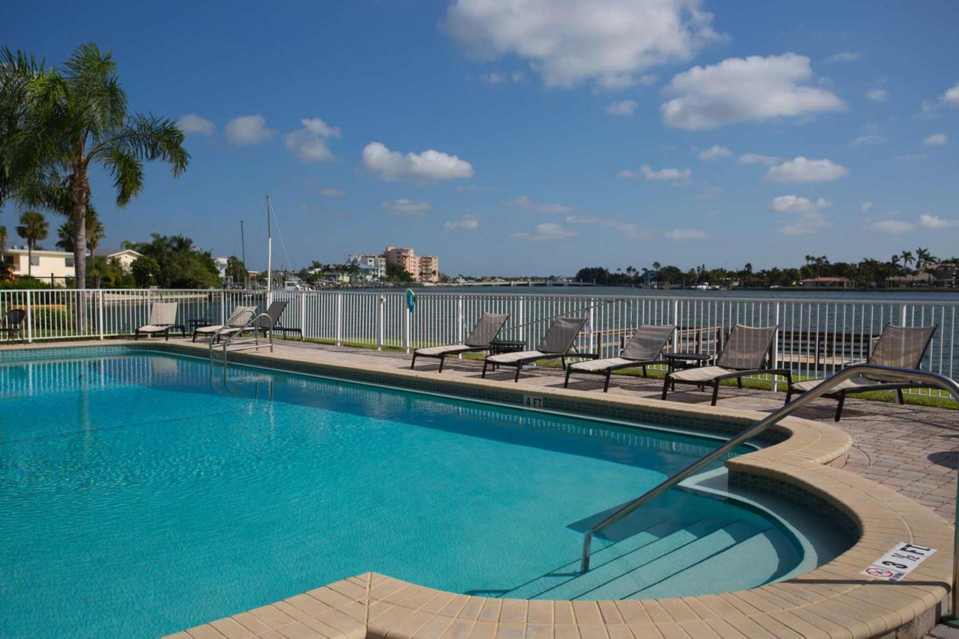 309 - Palms Of Treasure Island Villa St. Pete Beach Exterior photo